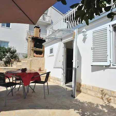 Lejlighed Amazing In Okrug Gornji With Wifi Trogir