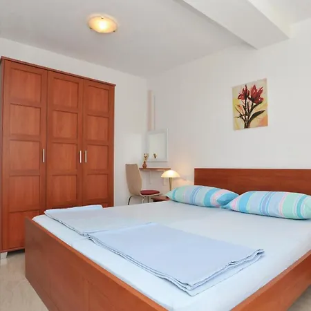 Amazing Apartment In Okrug Gornji With Wifi Trogir