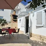Apartment Apartment Bulicica Bok III Trogir