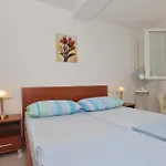Apartment Bulicica Bok III