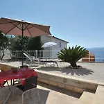 Apartment Bulicica Bok III